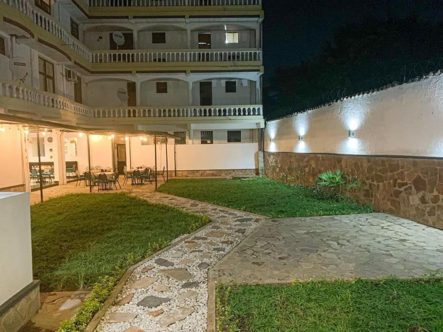 בוג'ומבורה City Center Apartments מראה חיצוני תמונה